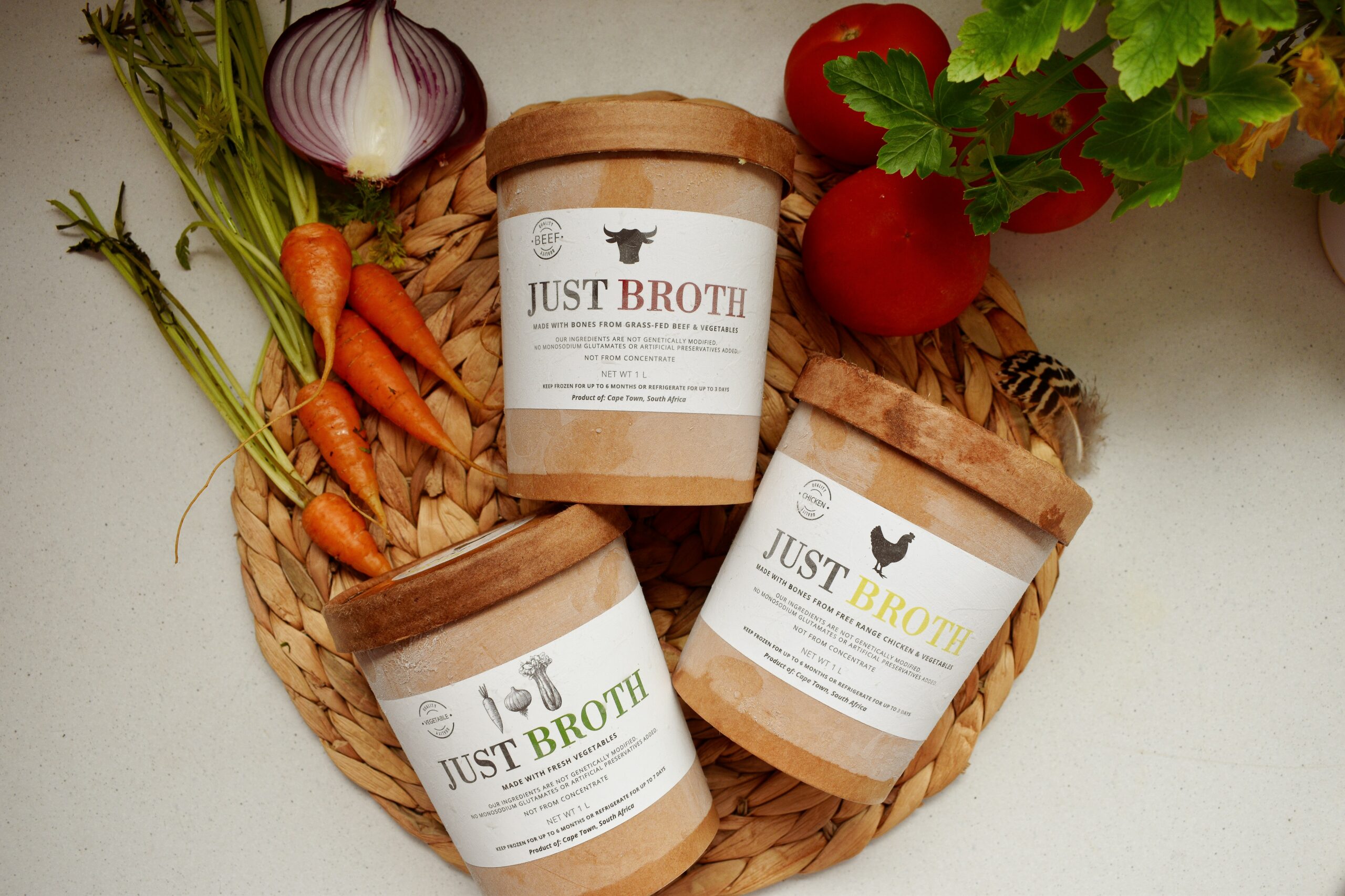 Read more about the article Best Bone Broth Brands for AIP: Healing Foods You Need in Your Pantry 101